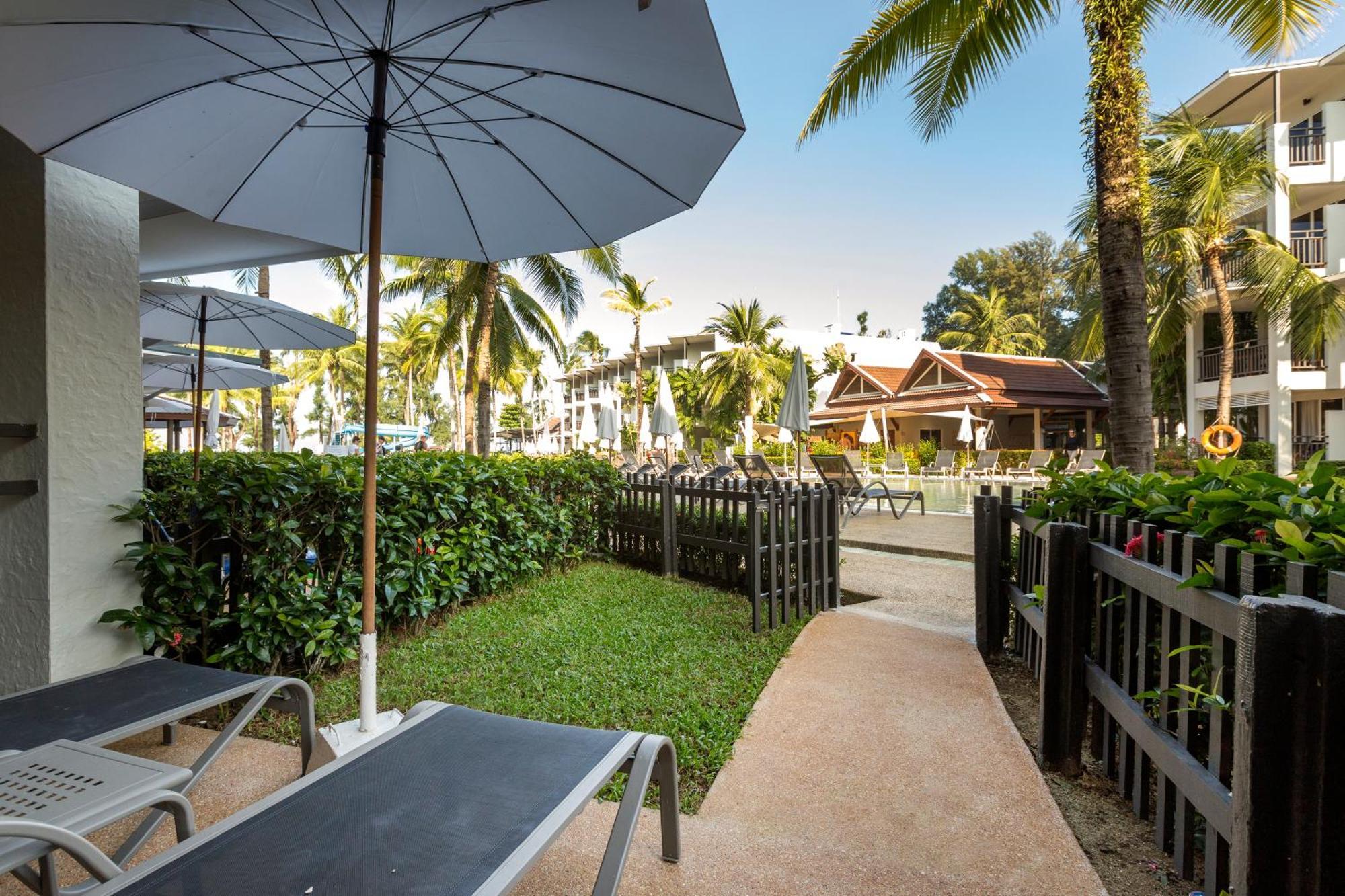 ซันวิง บางเทาบีช  Hotel หาดบางเทา ห้อง รูปภาพ